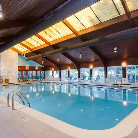 Villa Grohman By Bryant Real Estate